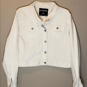 White Jean Jacket XL ❤️